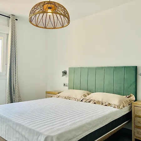 Stylish Sea-view Apartment *